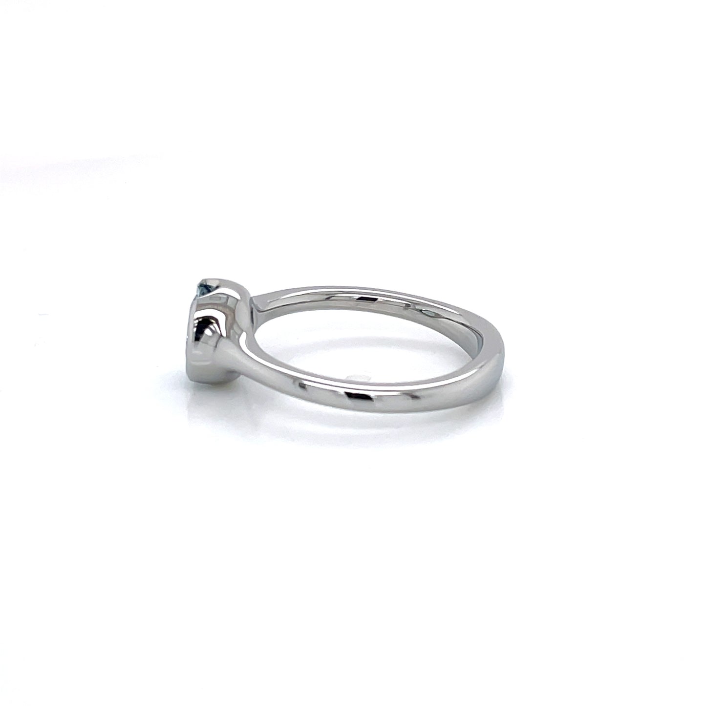 ESCAPE Ring